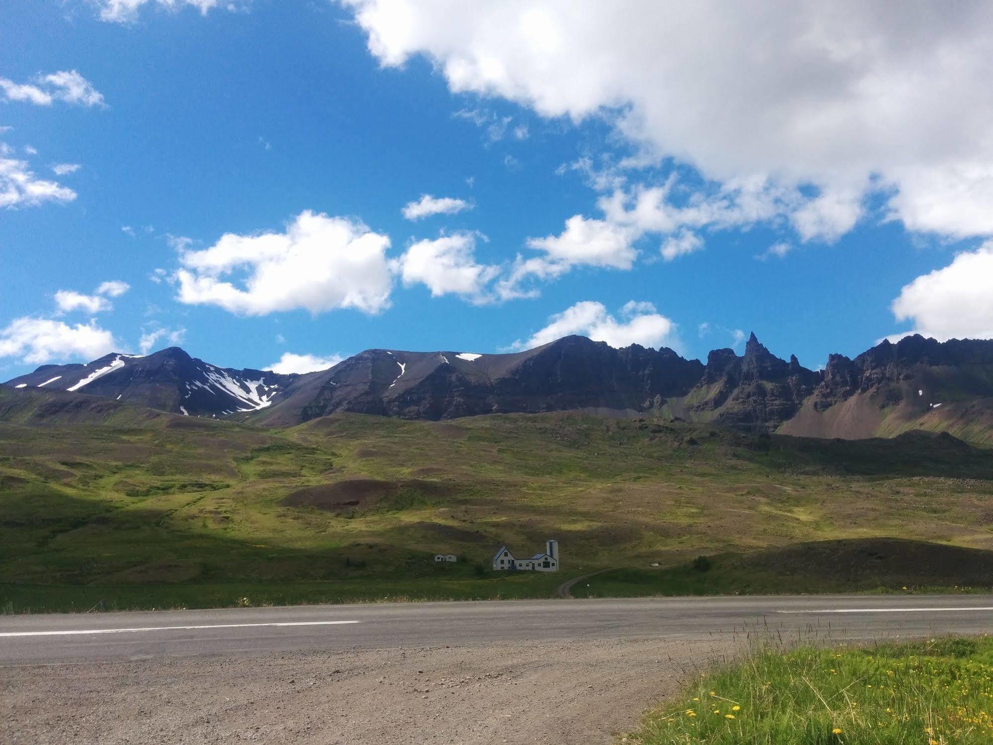 Engimyri Lodge Eksteriør billede